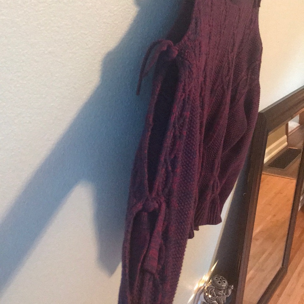 Sweater - Picture 3 of 6